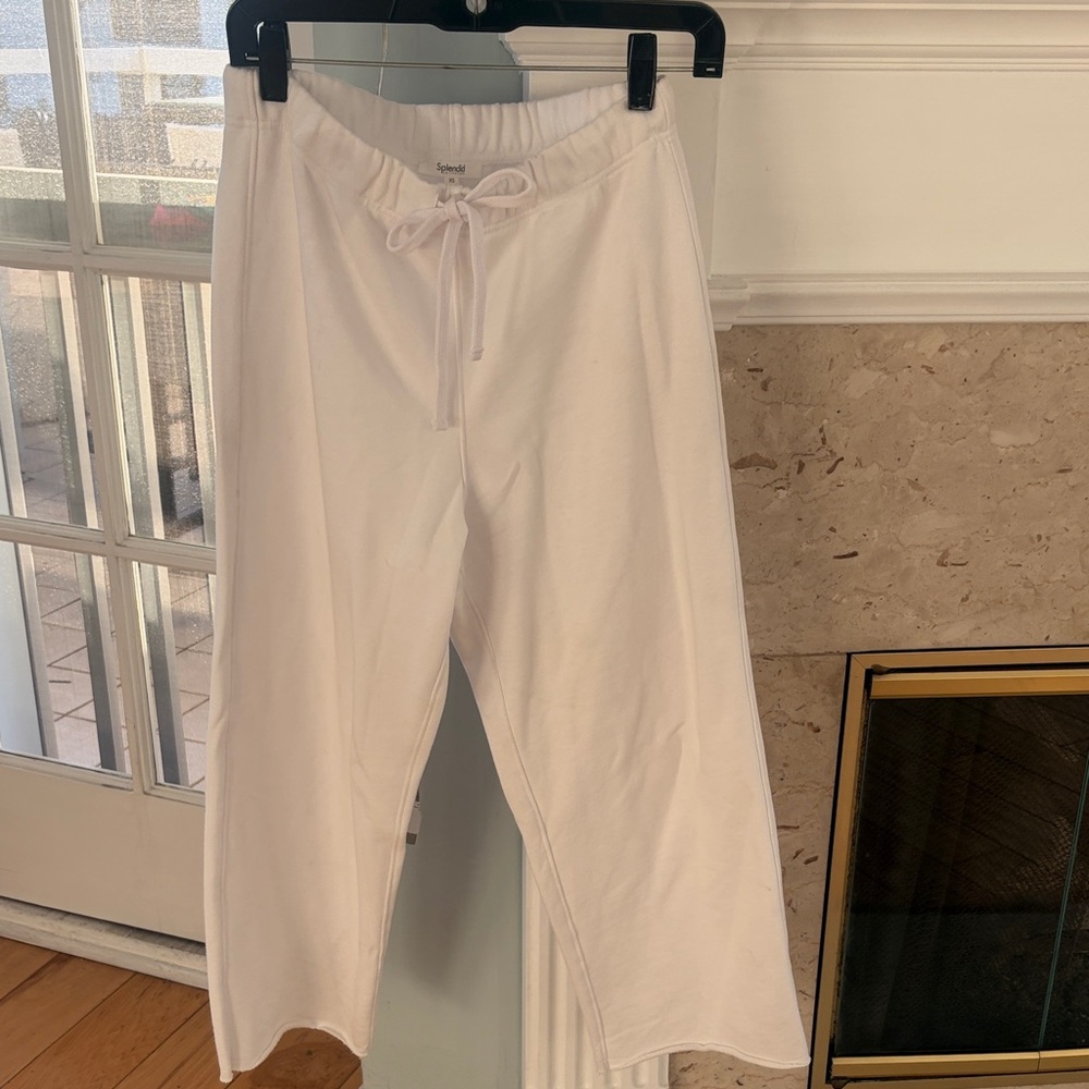 Splendid Cassie Terry White Cropped Sweats